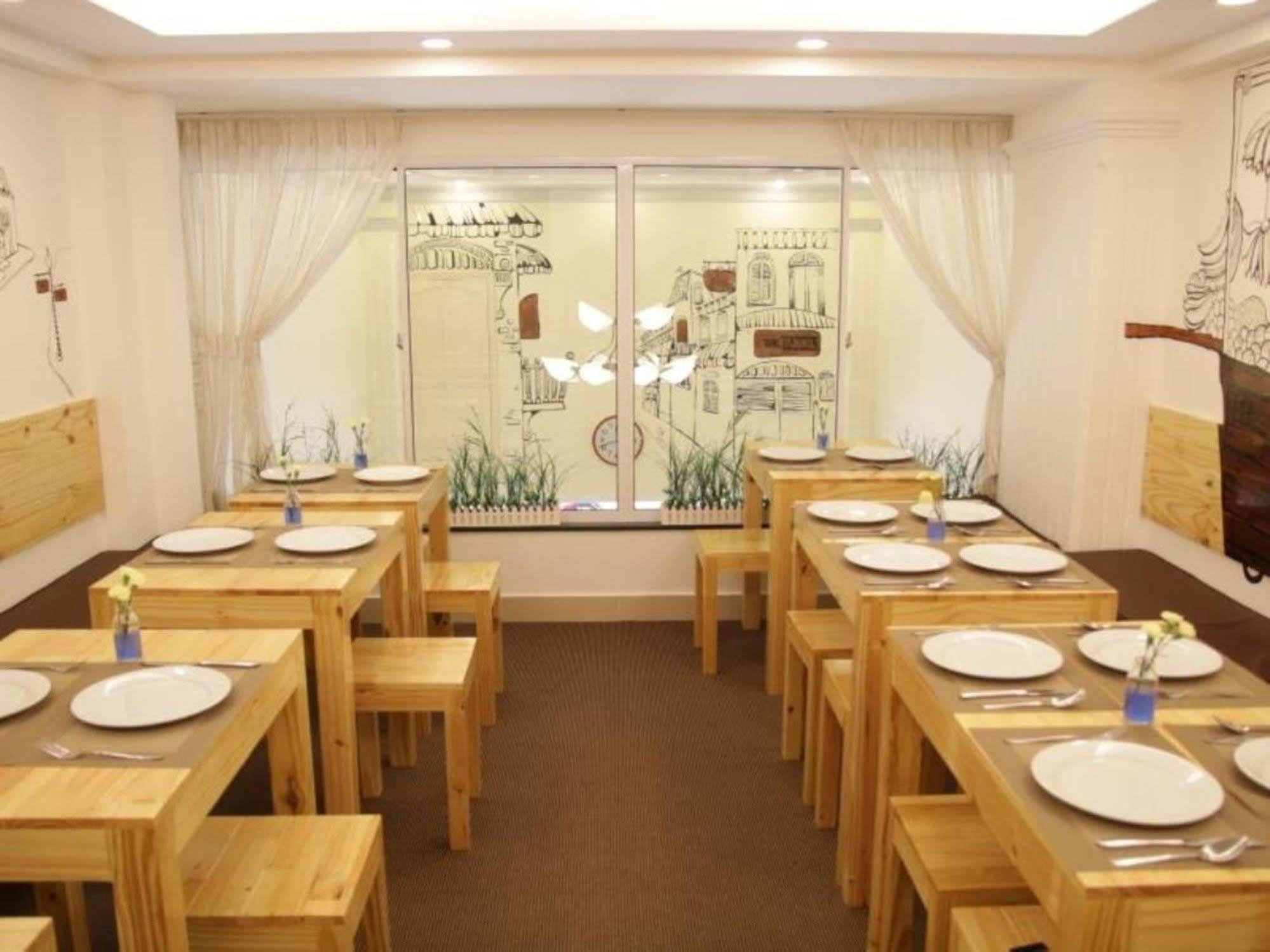 Valentine Luxury Hotel - 31 Bui Vien Street Ho Chi Minh City Exterior photo