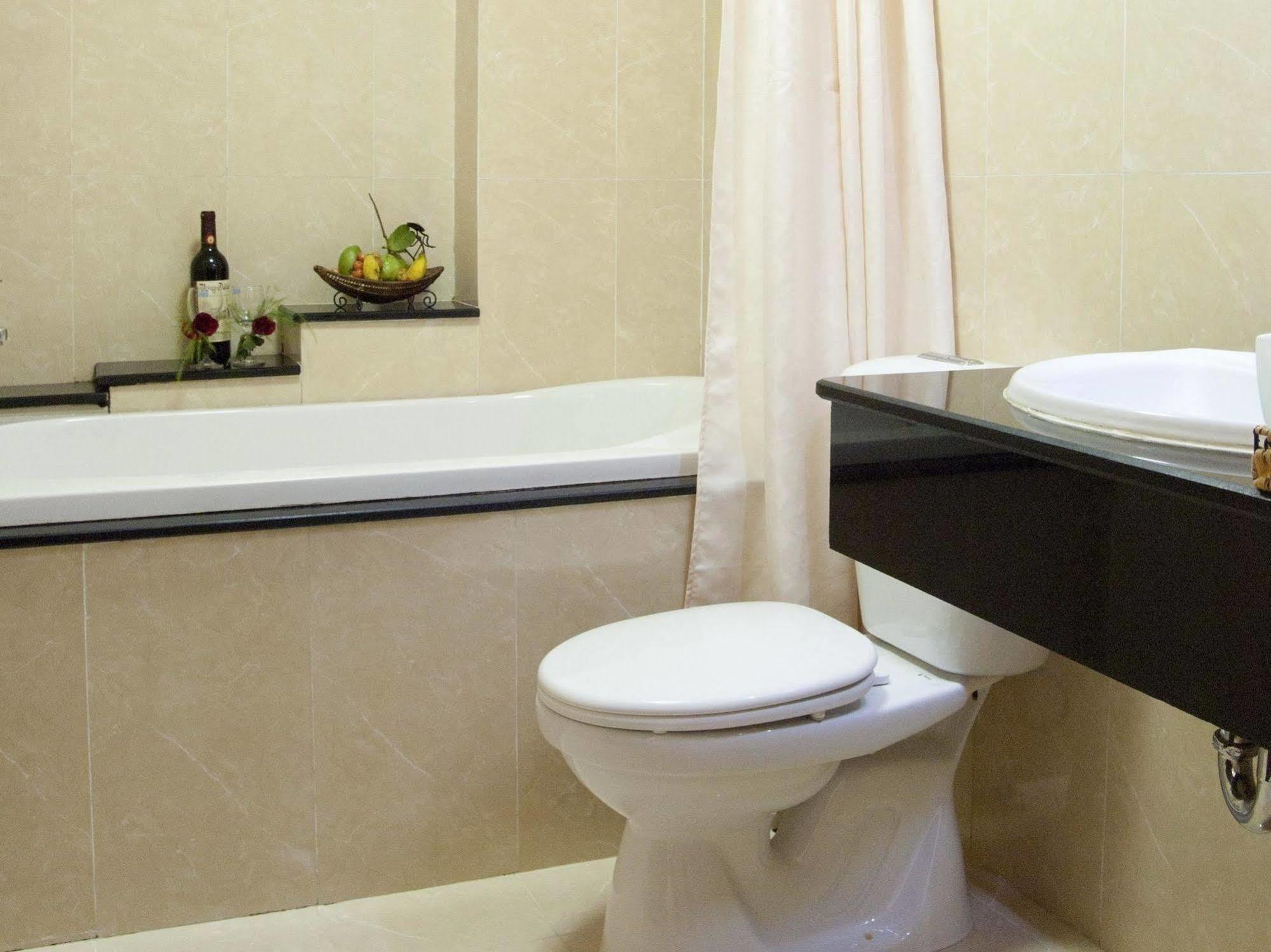 Valentine Luxury Hotel - 31 Bui Vien Street Ho Chi Minh City Exterior photo